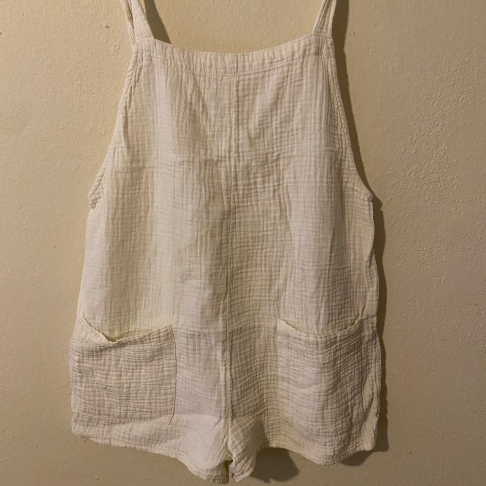 Xhilaration Cream Textured Beach Romper